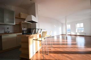 Wohnung mieten in Mendelssohnstr 14, 06844 Innenstadt, Individuelle 4-R-DG- Wohnung mit EBK*Terrasse*HWR*Gäste-WC