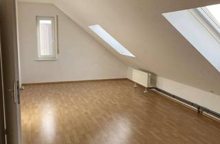 Wohnung mieten in Grettstadter Weg 27, 97525 Schwebheim, Helle 1-Zimmer Dachgeschosswohnung in Schwebheim