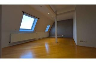 WG-Zimmer mieten in 24143 Gaarden-Ost, Großzügiges Dachgeschoss in Masionette WG mit Fördeblick