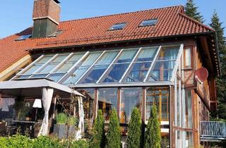 Haus kaufen in 32609 Hüllhorst, Familienresidenz mit wunderschönem Wintergarten in Hüllhorst