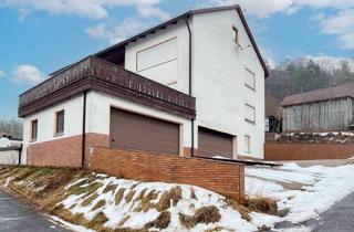 Haus kaufen in 92281 Königstein, Platz für Generationen: Großzügiges Zweifamilienhaus mit Dachterrasse, Balkon & Ausbaureserve