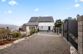 Einfamilienhaus kaufen in 79410 Badenweiler, Familienleben mit Ausblick, viel Raum, Einliegerwohnung und drei Garagenplätzen ++ Hohe Energieeffizienz!