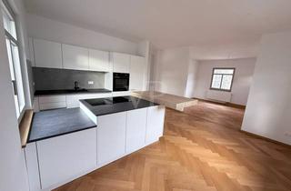 Wohnung kaufen in 96450 Coburg, Neuwertige Maisonette mit XXL-Dachterrasse
