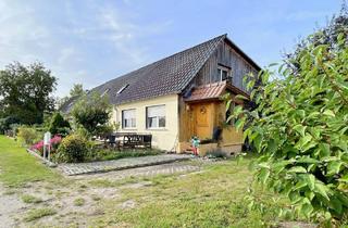 Haus kaufen in 14778 Päwesin, Wohnen, Vermieten oder beides: vermietetes Zweifamilienhaus mit ausgebauter Scheune