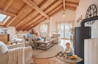 Wohnung kaufen in 83209 Prien, Rückzugsort mit Bergblick - 2 Balkonen und Holzkamin auf Erbpachtgrundstück
