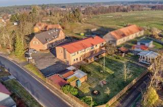 Mehrfamilienhaus kaufen in 17252 Roggentin, MFH mit 16 Einheiten und Top-Potenzial zur flexiblen Nutzung in Feldrandlage