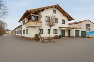 Gewerbeimmobilie kaufen in 73268 Erkenbrechtsweiler, Platz für Visionen: Großzügiges Hallen-Ensemble mit Bürotrakt und attraktiver Wohnung