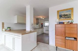 Penthouse kaufen in 65812 Bad Soden, Luxus pur: Penthousewohnung mit riesiger Terrasse, Schwimmbad und Sauna in Bad Soden