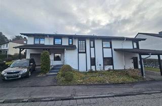 Einfamilienhaus kaufen in 35041 Marburg, Marburg - Vielseitiges Einfamilienhaus mit zwei Einliegerwohnungen in Marburg-Wehrda