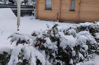 Haus kaufen in 03130 Spremberg, Spremberg - Winterangebot Privat Grundstück mit Blockbohlenhaus am See 950 m2