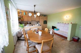 Wohnung kaufen in 79777 Ühlingen-Birkendorf, XXL-Familienwohnung auf einer Ebene - solide vermietet - ideal für Kapitalanleger