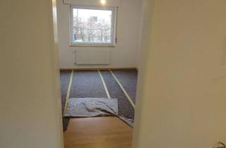 Wohnung mieten in 73230 Kirchheim, Renovierte 3-Zimmer Erdgeschosswohnung mit Balkon in Kirchheim u. Teck