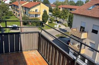 Wohnung mieten in Eberhardstr 68, 70736 Fellbach, Sofort beziehbare 2-Zimmer-DG-Wohnung mit Balkon und EBK in Fellbach