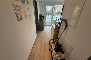 Wohnung mieten in Josef-Priller-Straße 25, 86159 Universitätsviertel, Zimmer ca. 15m² in 2er-WG mit Terrasse in Augsburgs Universitätsviertel