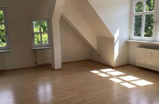 Wohnung mieten in Ernst-Thälmann-Str. 79, 15374 Müncheberg, Helle 4-Zimmer-Dachgeschosswohnung (86 m²) mit Einbauküche in Müncheberg
