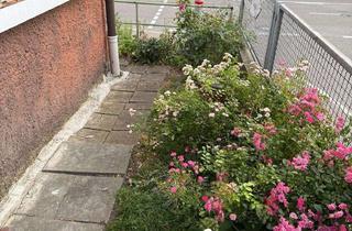 Wohnung mieten in Erbisbergstraße 22, 89522 Heidenheim, Möblierte Charmante 3-Zimmer Dachgeschosswohnung mit Balkon in Heidenheim