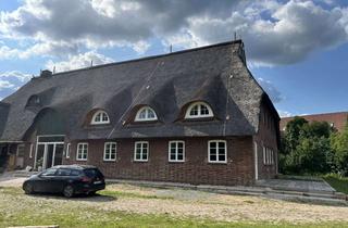 Wohnung mieten in Rahlstedter Dorfplatz, 22143 Rahlstedt, Exklusive 3-Zimmer-Wohnung im denkmalgeschützten Reetdach-Bauernhaus mit Gartenoption