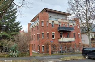 Wohnung mieten in Bernhardstraße 116, 01187 Plauen, Traum! DD-Plauen: 4-R-Whg 2.OG 2 Balkone, 2 Bäder!