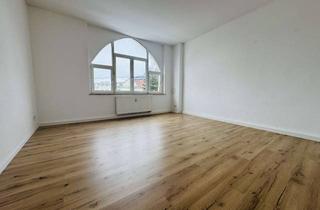 Wohnung mieten in Moritzstraße 18, 09212 Limbach-Oberfrohna, Moderne und großzügige 4-Zimmer-Wohnung im Stadtzentrum