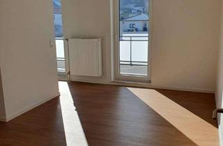 Wohnung mieten in Obersteigerweg 18, 06502 Thale, Thale - 1,5 Zimmer-Wohnung mit Küche - Bad - Balkon - hell und freundlich ...