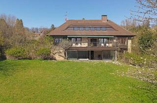 Villa kaufen in 70184 Frauenkopf, Wunderschöne Villa mit ca. 2.352 m² Traumgrundstück, Schwimmhalle in bester Lage von S-Frauenkopf