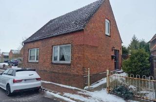 Haus kaufen in 25704 Meldorf, Kleines Wohnhaus mit Garten in Meldorf