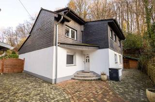 Einfamilienhaus kaufen in 51465 Bergisch Gladbach, Bergisch Gladbach-Rommerscheid: Freistehendes Einfamilienhaus mit besonderem Charme!