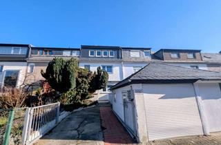 Haus kaufen in 60437 Bonames, Modernes Familienglück am Feldrand: Wohntraum mit Balkon und Naturzugang!