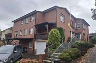 Haus kaufen in 21502 Geesthacht, Zweifamilienhaus mit viel Potenzial in bester Lage von Geesthacht