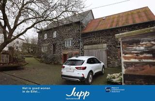 Bauernhaus kaufen in 56826 Wagenhausen, Romantisches und schön renoviertes Eifeler Bauernhaus mit Scheune und Garten, Wagenhausen