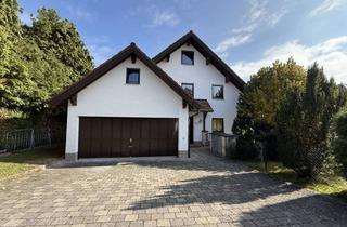 Haus mieten in Regerstrasse 3a, 86356 Neusäß, Großzügiges Einfamilienhaus mit 6 Zimmern in Neusäß mit Garten und Terrasse