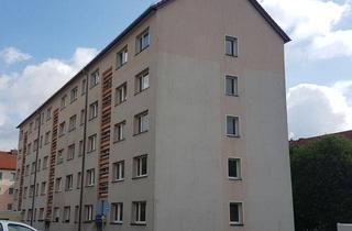 Wohnung mieten in Schillerstraße 34, 08626 Adorf, 3-Zimmer-Wohnung mit Balkon und Tageslichtbad im 2. Obergeschoss