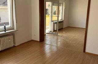 Wohnung kaufen in Georg-August-Zinn-Straße 42, 63110 Rodgau, Attraktive 4-Zimmer-Wohnung mit Balkon & Garage – zur Kapitalanlage oder Eigennutzung