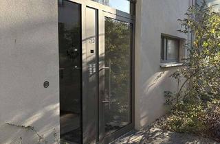 Wohnung mieten in Schlossallee 5 A, 13156 Niederschönhausen, ruhige 3-Zimmer-Wohnung - Niederschönhausen