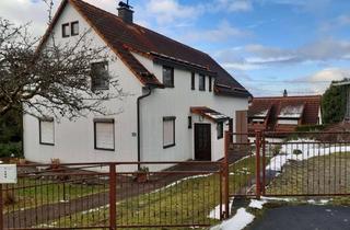 Einfamilienhaus kaufen in Linsenhofer Berg 11, 98529 Suhl, Geräumiges Einfamilienhaus mit Garage in Suhl-Lautenberg