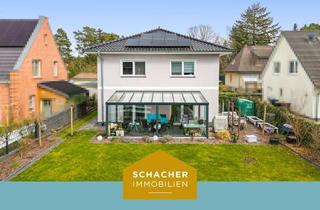 Einfamilienhaus kaufen in 14612 Falkensee, Hochwertiges Einfamilienhaus mit Pool und bester Ausstattung in Toplage von Falkensee