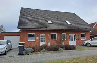 Haus kaufen in 24539 Neumünster, Doppelhaus in Neumünster-Ruthenberg, von Privat
