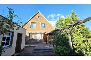 Einfamilienhaus kaufen in 27755 Delmenhorst, Delmenhorst - Viel Platz & Stadtrandlage! 6-Zimmer-Einfamilienhaus auf 1.096 m² + 0 % Käuferprovision!
