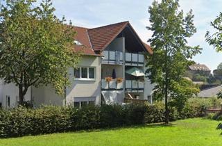 Wohnung kaufen in 34311 Naumburg, Naumburg - Kapitalanlage mit Potenzial: Gepflegte DG-Wohnung in ruhiger Lage