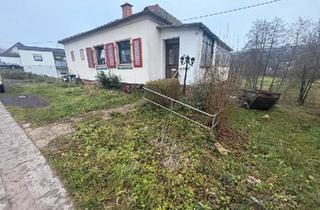 Haus kaufen in 66687 Wadern, Wadern - Bungalow freistehend mit Garten in Ot von Wadern