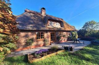 Haus kaufen in 24402 Esgrus, Esgrus - Zauberhafte Reetkate in Sackgassenendlage in den Feldern von Esgrus