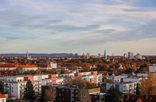 Wohnung kaufen in 38116 Lehndorf, Erstaunlicher Weitblick! 3-Zimmer-Wohnung mit Balkon, Garage & Stellplatz