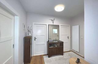 Wohnung kaufen in 14089 Kladow, einfach einziehen! Gepflegte 3-Zimmer Altbauwohnung in Kladow mit Gartennutzung und großem Keller