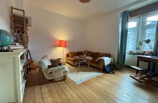 Wohnung kaufen in 79106 Stühlinger, Charmante 3-Zimmer-Altbauwohnung im Stühlinger!