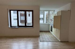 Wohnung kaufen in 82008 Unterhaching, ***Single und Kapitalanleger aufgepasst! Zentral aber ruhig, 1 Zimmer-Wohnschmankerl***