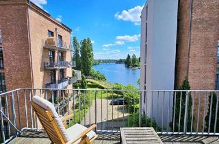 Loft kaufen in Am Filmlager 10, 12555 Köpenick, Besonderes Loft mit Spreeblick, zwei große Balkone und Kamin