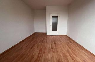 Wohnung mieten in Dietrich-Bonhoeffer-Str. 21, 42477 Radevormwald, Gemütliche 2-Zimmerwohnung mit Balkon