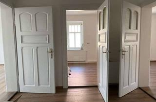 Wohnung mieten in 02747 Herrnhut, Zentrale Lage I Neu saniert I Großzügige Garage I 2.OG