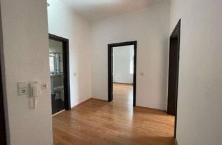 Wohnung mieten in 08451 Crimmitschau, Kleine Zweiraumwohnung ab sofort zu vermieten - Einbauküche