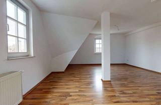 Wohnung mieten in Mohsdorfer Str. 13, 09217 Burgstädt, Gemütliche 2-Zimmer-Dachgeschosswohnung mit Wannenbad und viel Platz zur freien Entfaltung